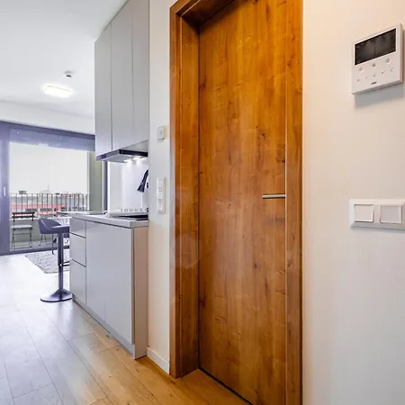 Appartement Modern & Minimalistic - Garage & Balcony