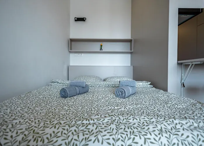 Modern & Minimalistic - Garage & Balcony ブラチスラヴァ