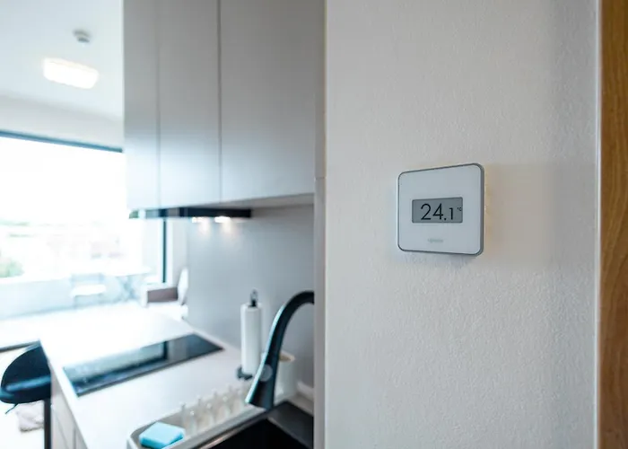 Modern & Minimalistic - Garage & Balcony * ブラチスラヴァ